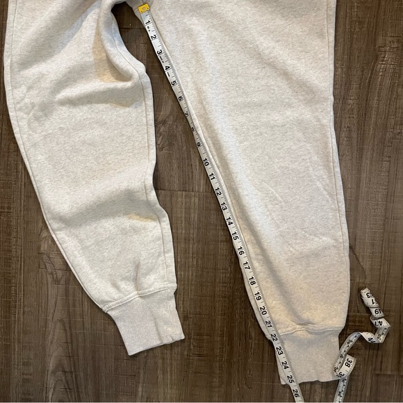 Under Armour Women’s Sweatpants - Picture 6 of 6